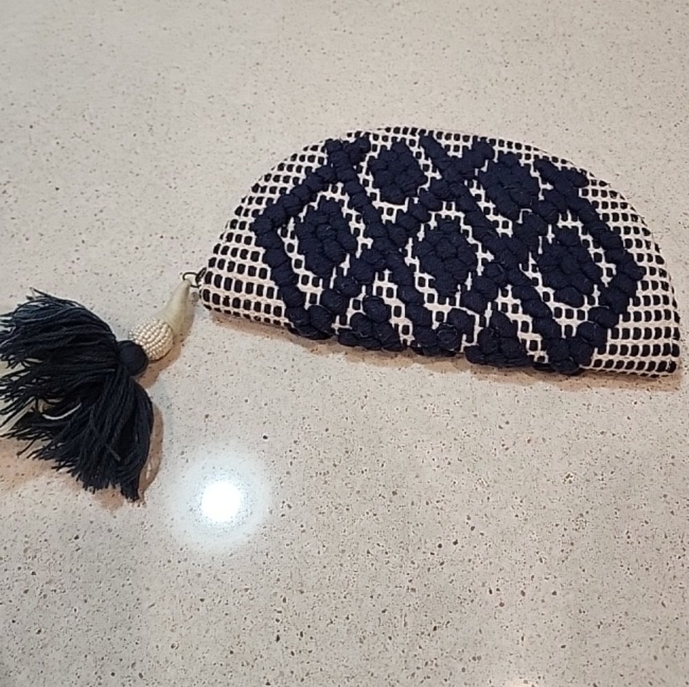 Universal Thread Boho Clutch Purse Cruise Boho Woven Blue Beige
